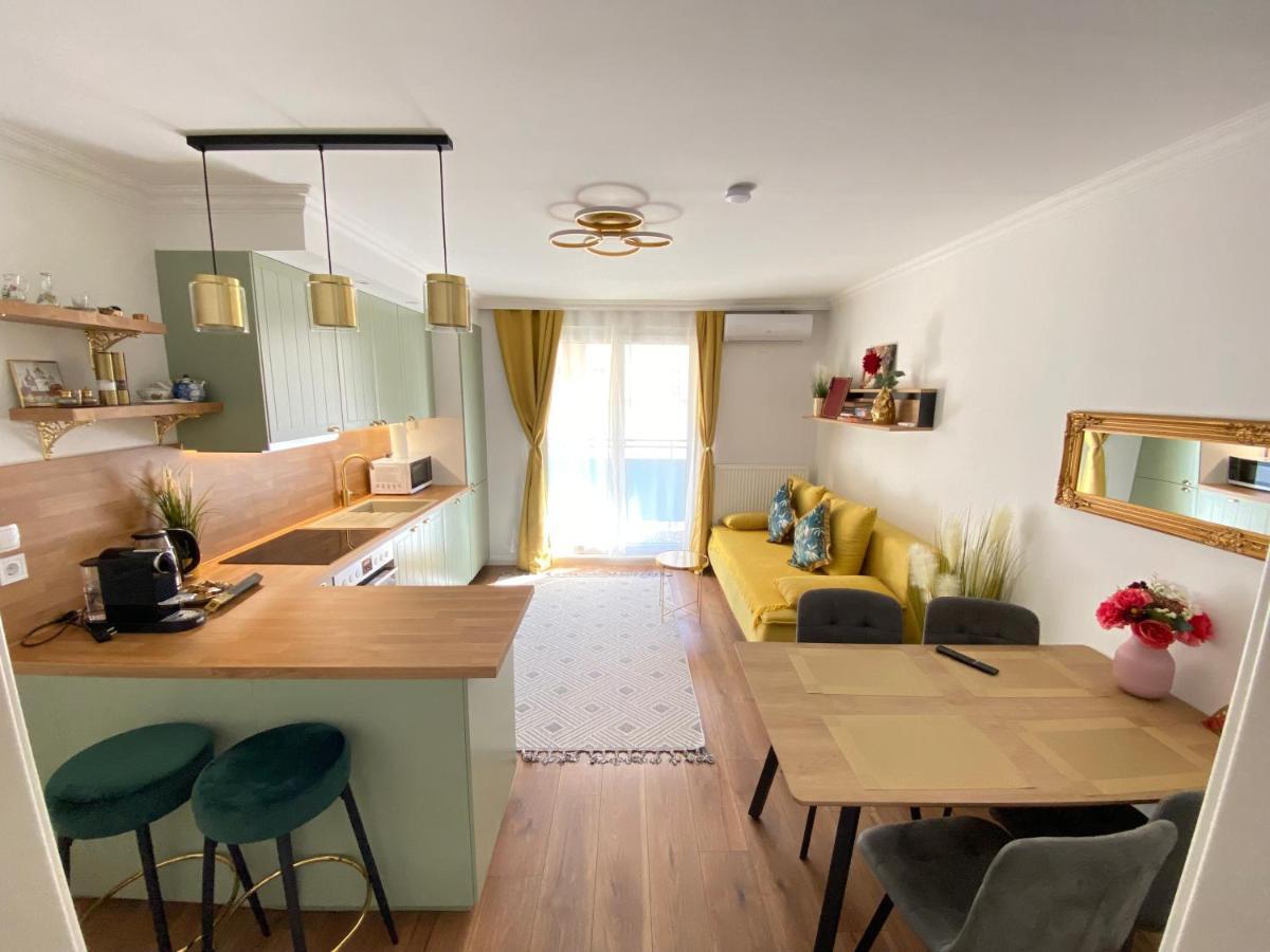 Apartment Royal Deluxe-free Garage,near Schoenbrunn Palace *