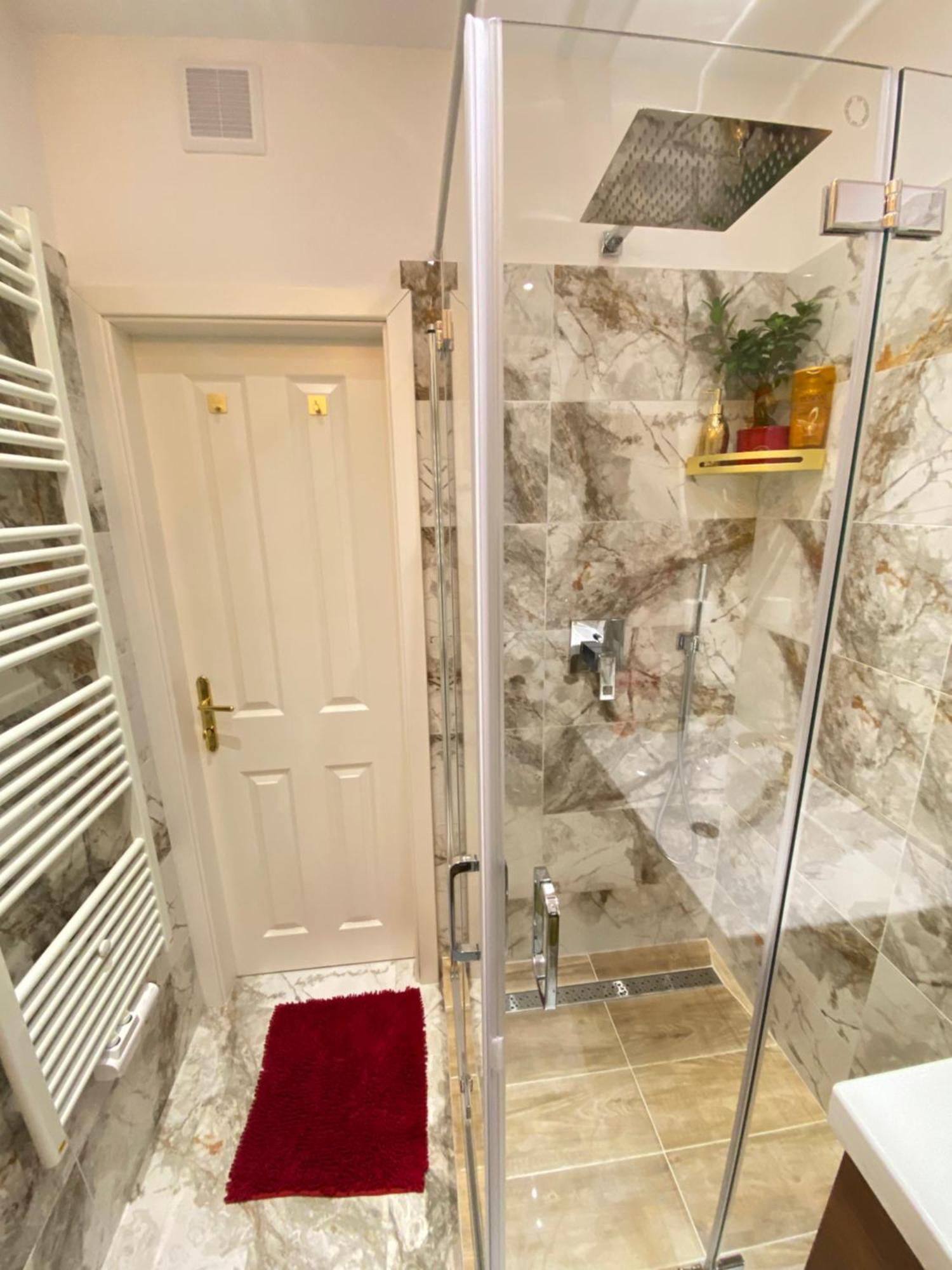 Royal Deluxe-free Garage,near Schoenbrunn Palace Apartment Wien
